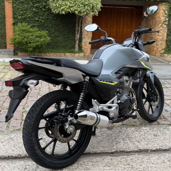 Titan 2026 0km motor de Sahara